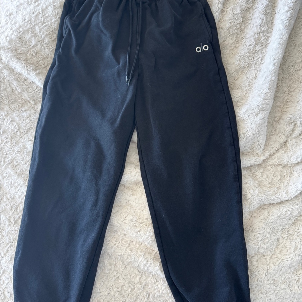 ALO Yoga Accolade Black sweatpants in Medium